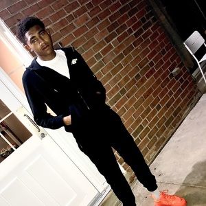 Meet your Posher, Najee